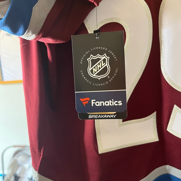 Nathan MacKinnon Avalanche Jersey - Picture 3 of 3